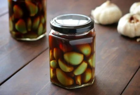 正宗腊八蒜的腌制方法