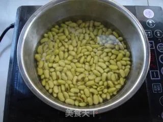 猪脚炖黄豆
