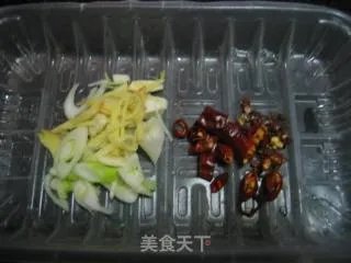 蒜苗炒肉丝
