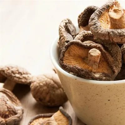 小孩对眼是怎么回事