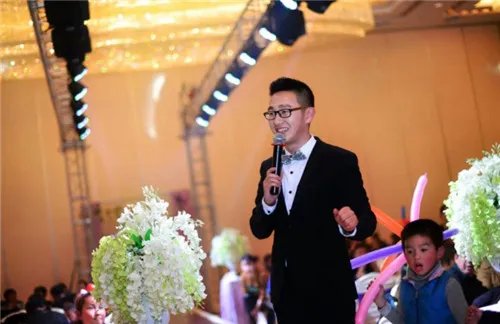 婚庆主持词怎么写 写好婚庆主持词的实用技巧