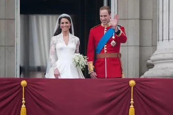 凯特王妃和梅根王妃同为王室王妃，为什么在民众之间的口碑差别会如此之大？