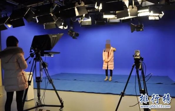 适合女生的专业有哪些？女生吃香的十大专业排名榜推荐