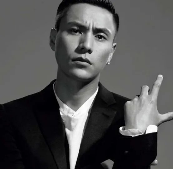 陈坤为什么很讨厌谢霆锋,因为什么事情引发的?