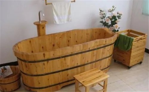 浴缸的尺寸有哪些 怎样选购浴缸