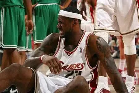 说说韦德为什么会有今天的惨状？