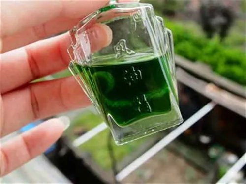 粘在不锈钢盆上的胶如何去除