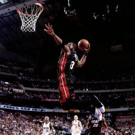 说说韦德为什么会有今天的惨状？