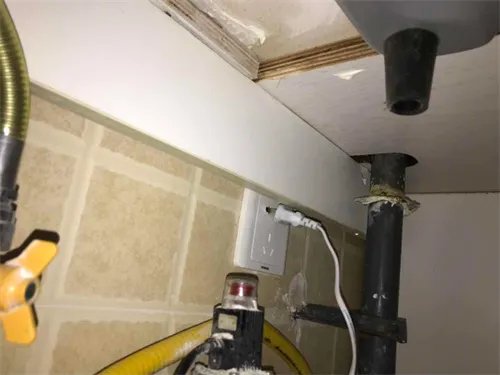 暖气管是什么材质的