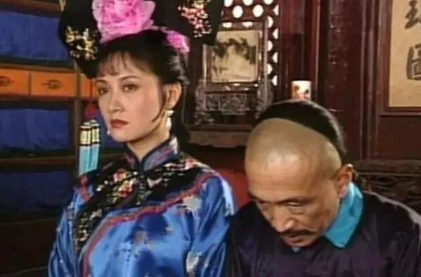 中国十大经典古装喜剧 《武林外传》第一，《宰相刘罗锅》上榜