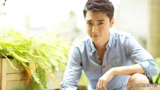 张丹峰为什么还跟毕滢有联系？