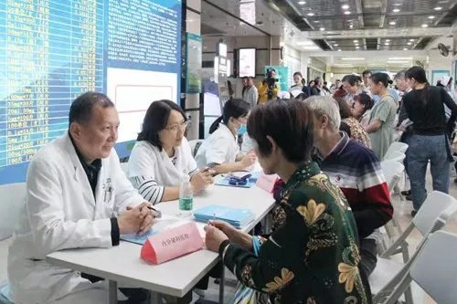 56岁阿姨吵架后中风，医院28分钟黄金救治成功“重启大脑”