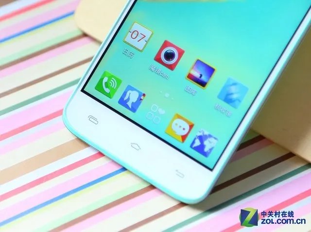 4G靓丽迷人小清新 朵唯懂小姐C9图赏