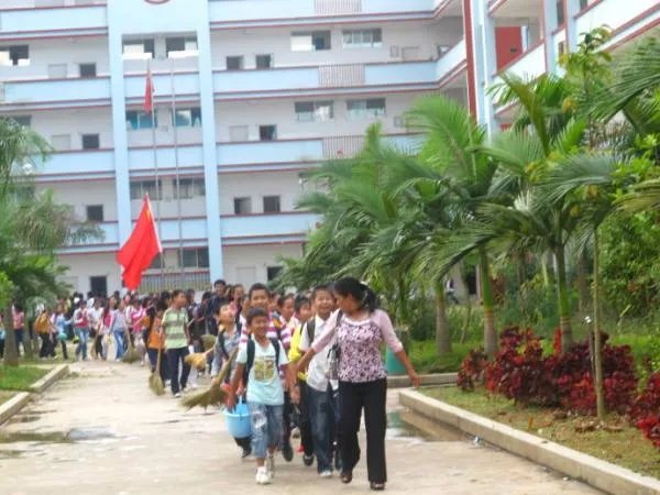 墨江一中的学校简介