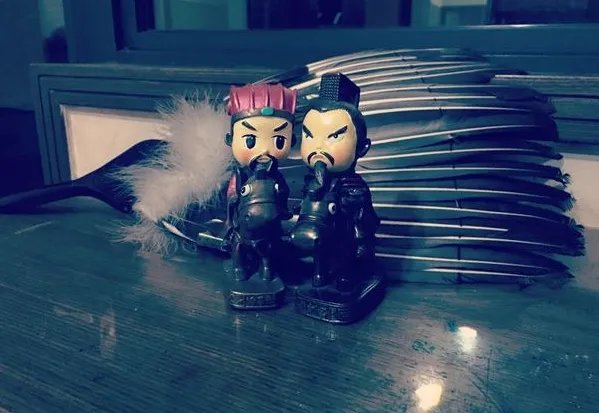 牛人把小房间改造成书房 看了就羡慕蓝瘦香菇（附书房装修禁忌)