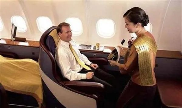 头等舱的价格比经济舱贵那么多,为什么还有很多人喜欢坐?