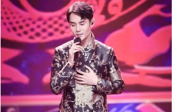 无冕之王是什么意思??