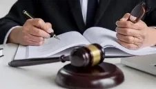 各种法律法规在哪里查询?