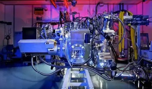 荷兰光刻机为什么厉害？