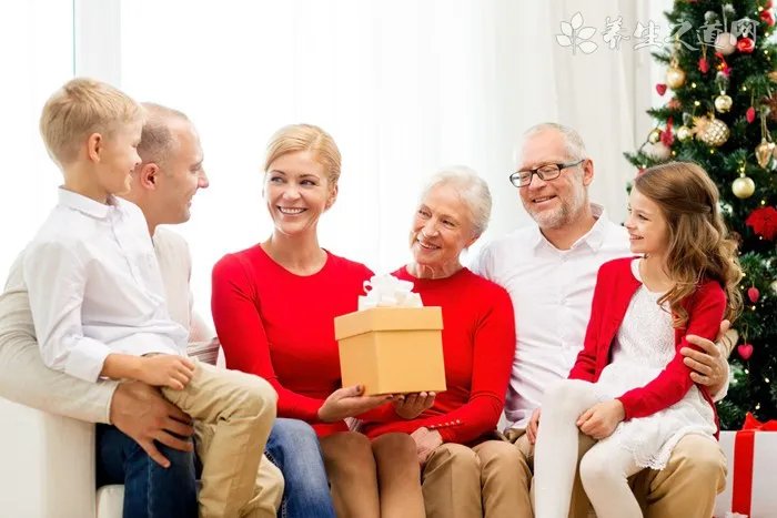 耐克kd12和lbj16哪个好 kd12和詹16对比测评