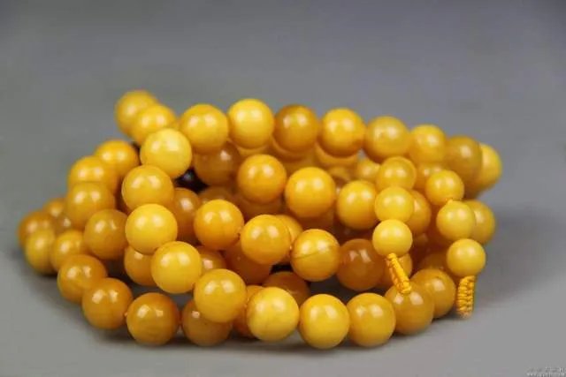 蜜蜡的作用有哪些 原来蜜蜡好处这么多