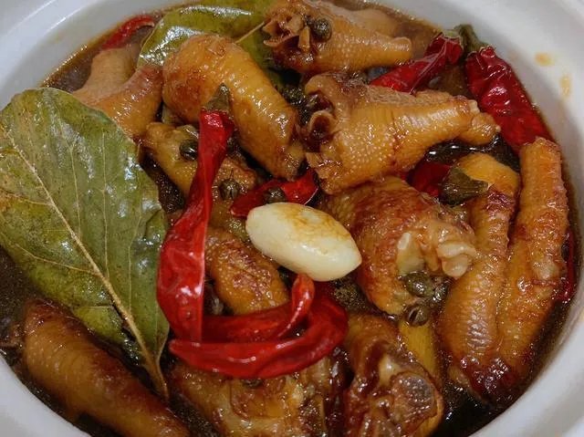 红烧鸡爪怎么做好吃?