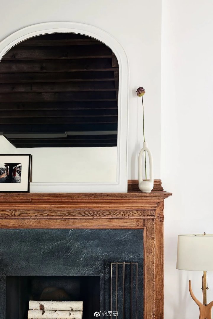 高冷黑白调质感两层空间Clinton Hill by Arn...