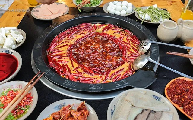 什么火锅底料比较好吃 8款好吃到哭的火锅底料推荐