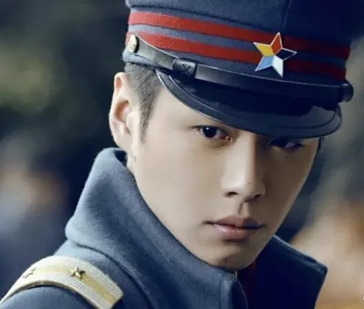 张若昀起诉父亲张健,这是怎么一回事?