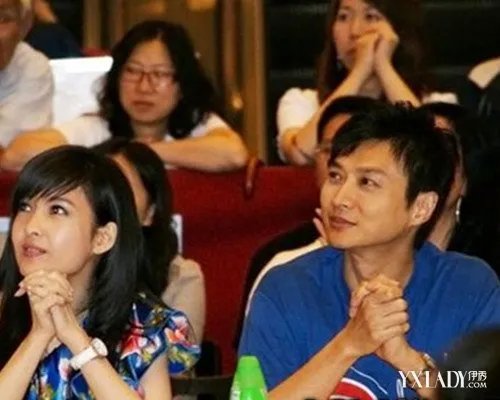 周慧敏老公图片展示揭秘夫妻俩多年不生育的原因