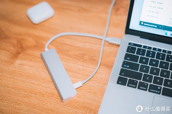 劝退文章，50多块的扩展坞不敢买，“达而稳”扩展坞评测