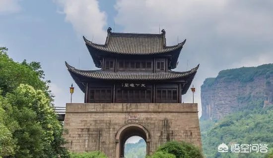 去成都必游的十大景点都是哪里？