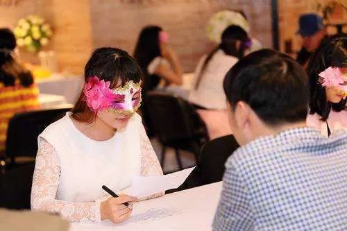 相亲第一次见面吃什么 第一次相亲约在什么地方