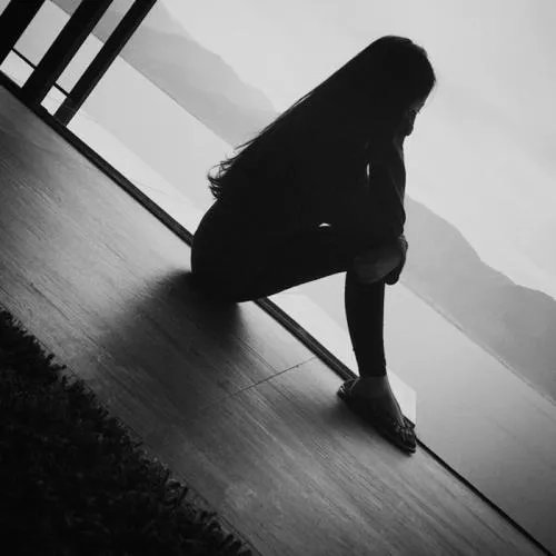 网抑云伤感头像大全