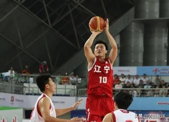 当年辽宁重点培养刘书楠,贺天举都是他替补,但为何刘书楠选择离开辽宁,如今无球可打?