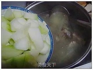 冬瓜炖排骨