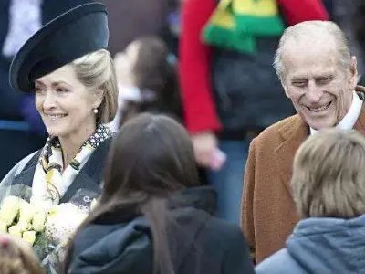 为什么菲利普亲王当年娶女王要放弃希腊王位的继承权？