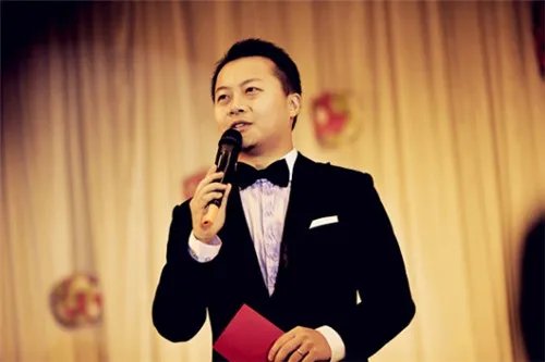 婚庆主持词怎么写 写好婚庆主持词的实用技巧