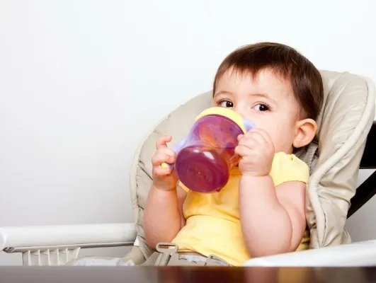 小儿夹腿综合症的发病因素