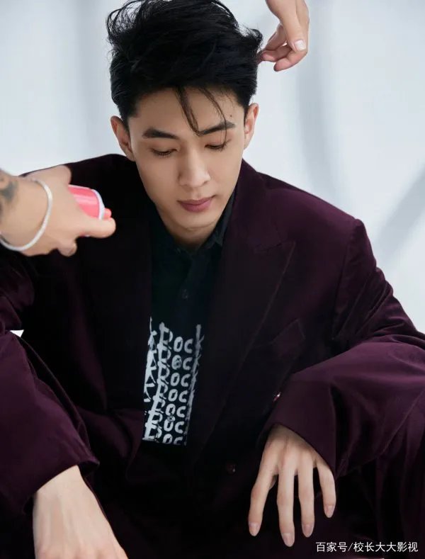 秦霄贤曾被黑粉打电话骂,黑粉是怎样知道秦霄贤手机号的?