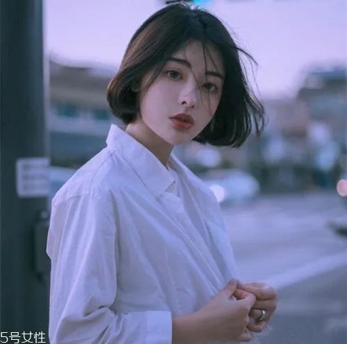 2022最流行的短发发型女图片 2022年春夏流行发型推荐