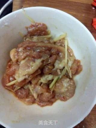 胡萝卜炒肉丝