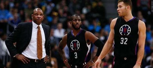 为什么有段时间洛杉矶快船队叫快艇,现在又叫回快船了?