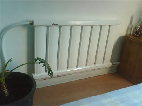 暖气管是什么材质的