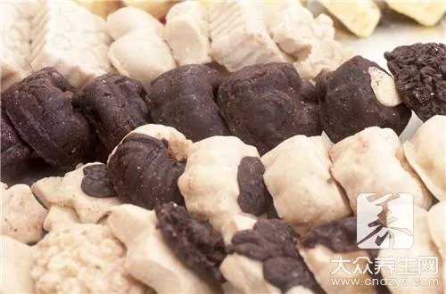 日常食物卡路里对照表