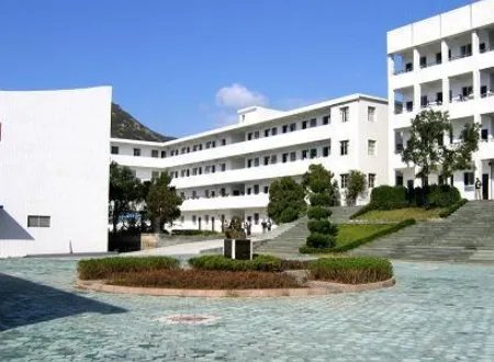 象山二中和滨海学校哪个好