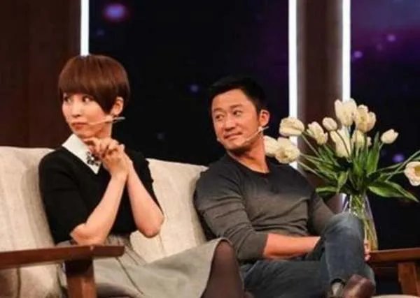 吴京谢楠在综艺中公然吵架,夫妻之间的沟通该如何掌握分寸?