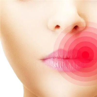 嘴唇发紫发黑怎么回事