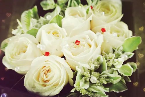 结婚纪念日送什么礼物  结婚纪念日礼物推荐