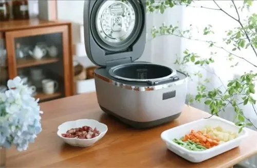 600瓦一小时耗电多少度